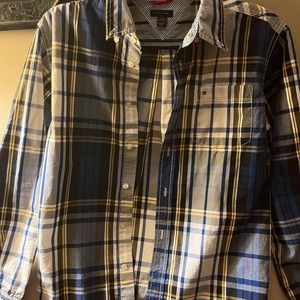 Tommy Hilfiger like new boys button down long sleeve shirt size large-16/18 $20